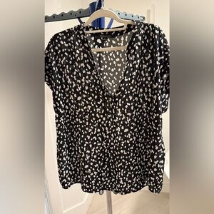 Cynthia Steffe Black and White Patterned Blouse